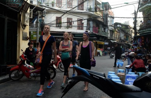 Vietnam lets visa-free tourists stay longer, may add more countries to waiver list