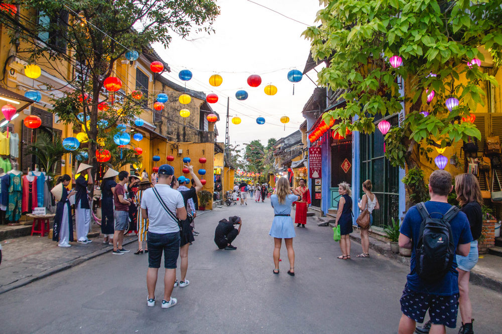 Foreign travelers can visit Vietnam from this November, 2021
