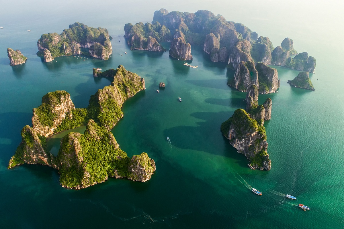 Halong Bay Travel Guide: All you Need to Know for First Time